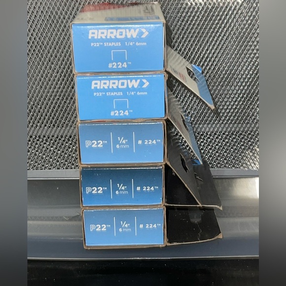 Arrow P22 Plier Type Staples - 5 boxes - Picture 2 of 4